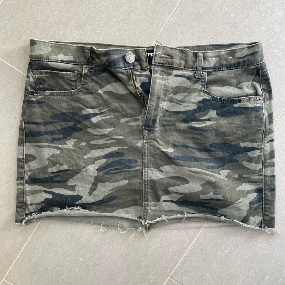 Express skirt